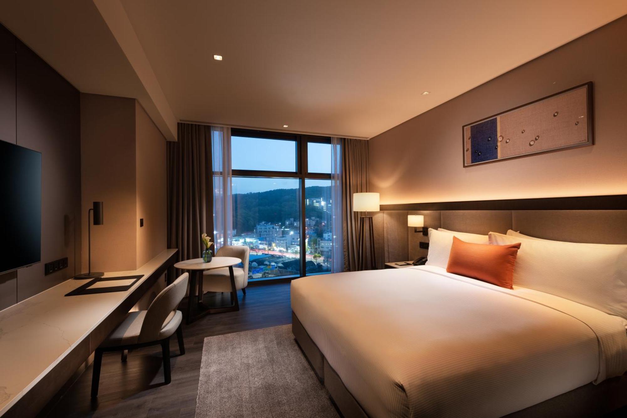 Doubletree By Hilton Seoul Pangyo Hotel Seongnam Exterior photo